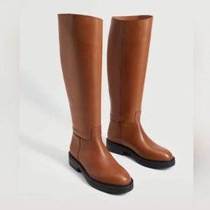 NWOT Decker leather knee-high boots in size US 39/ 8.5